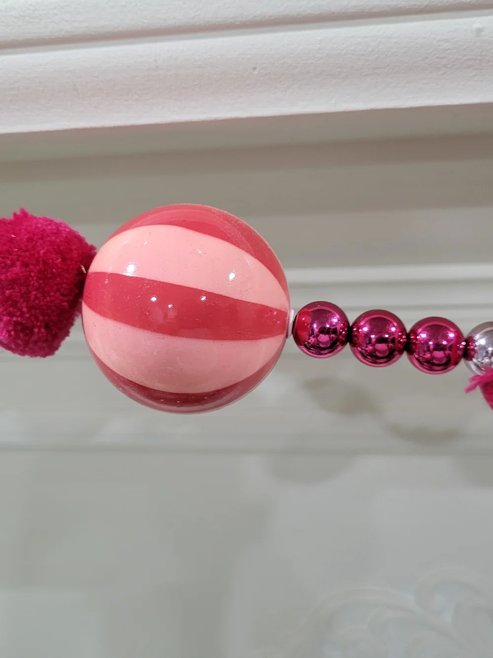 Ashland Candy Pom Pom Garland in Bright Pink and Light Pink